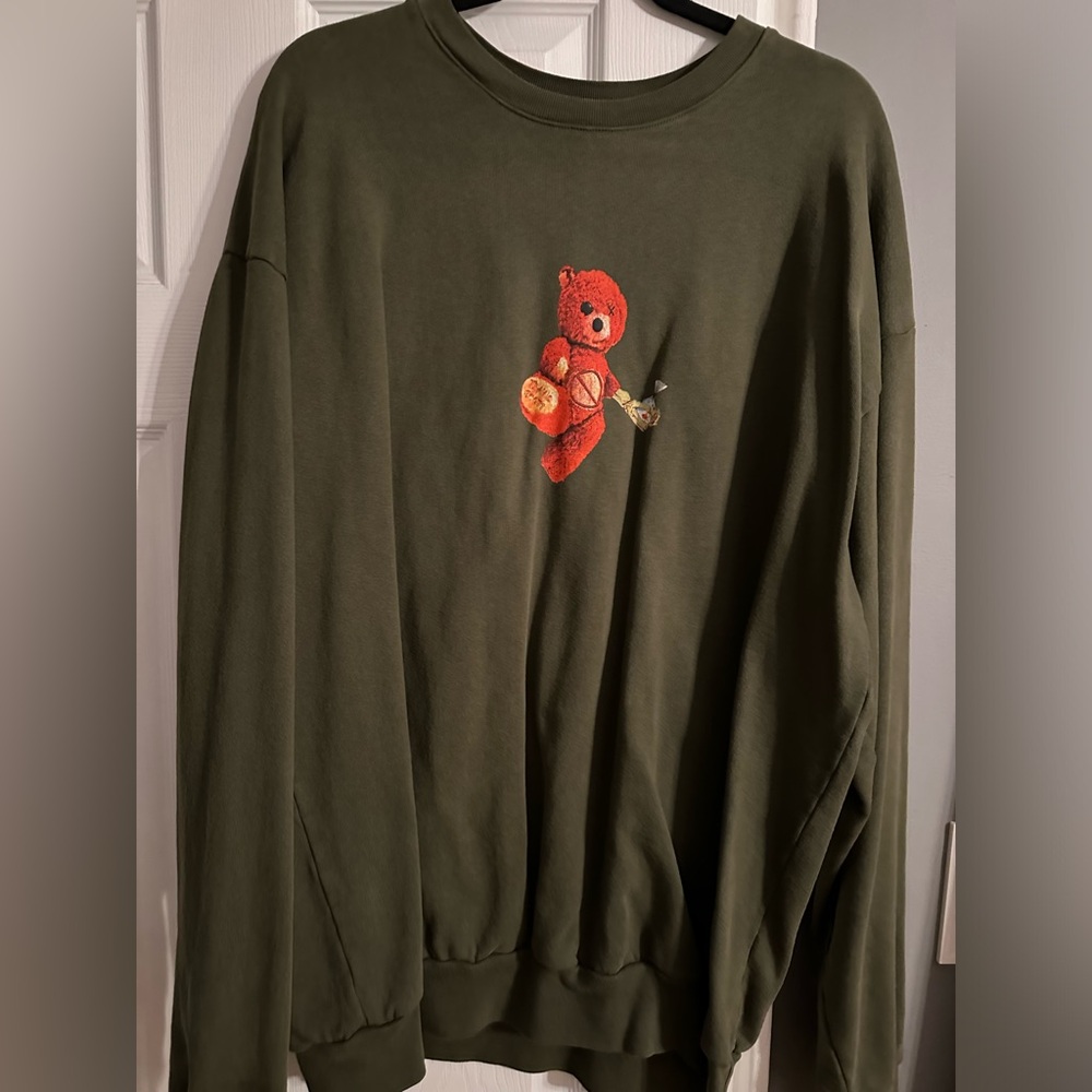 Travis Scott Astroworld olive green skipping bear crew neck size XL